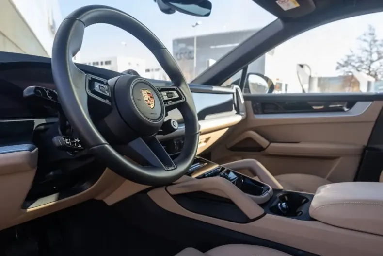 Porsche Cayenne din 2024 cu 14.586 km - oferta POR105114 - foto 13