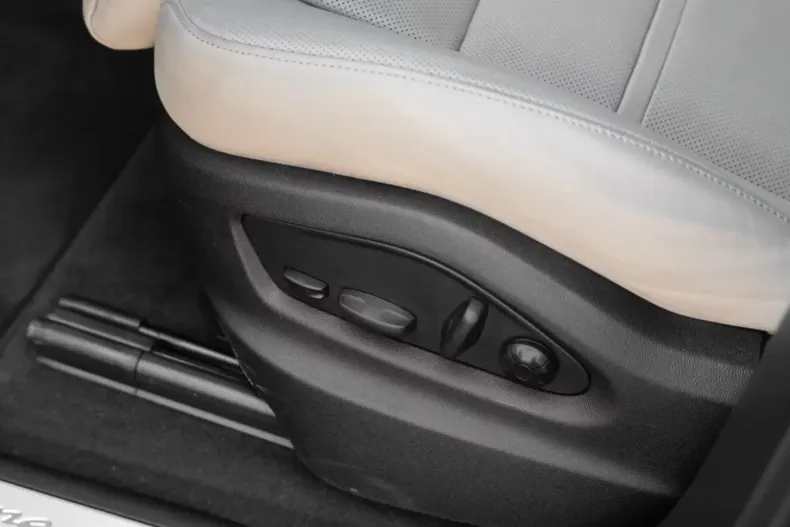 Porsche Cayenne din 2024 cu 14.586 km - oferta POR105114 - foto 15