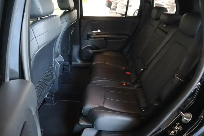 Mercedes-Benz GLB 200 din 2020 cu 89.545 km - oferta MER105116 - foto 11