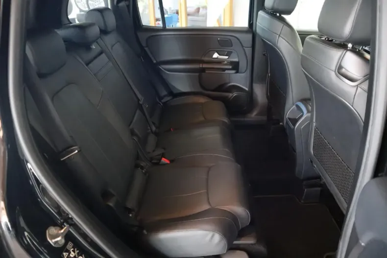 Mercedes-Benz GLB 200 din 2020 cu 89.545 km - oferta MER105116 - foto 12