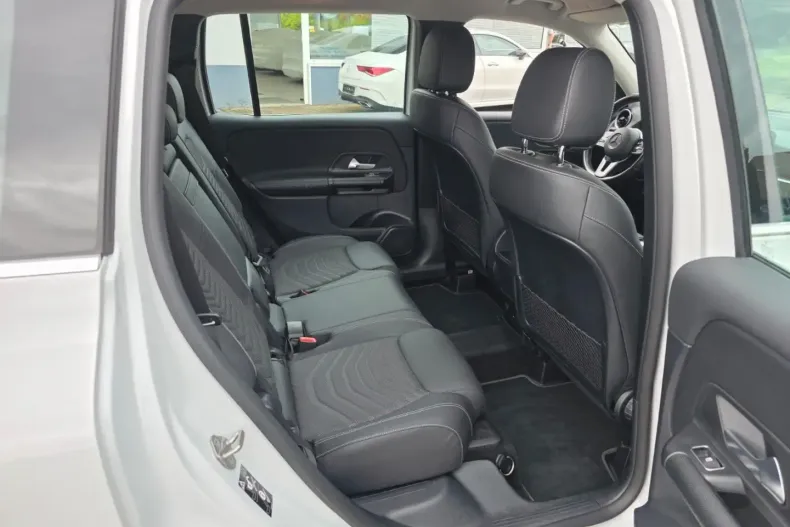 Mercedes-Benz GLB 200 din 2022 cu 93.000 km - oferta MER105121 - foto 12