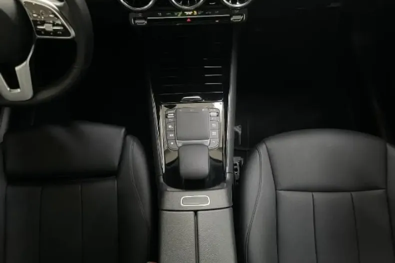 Mercedes-Benz GLB 180 din 2023 cu 75.000 km - oferta MER105122 - foto 14