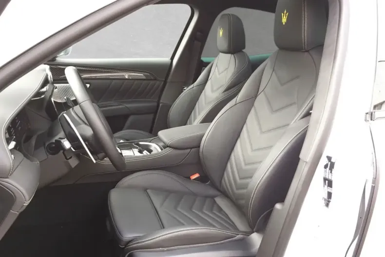 Maserati Grecale din 2024 cu 2.500 km - oferta MAS105134 - foto 7