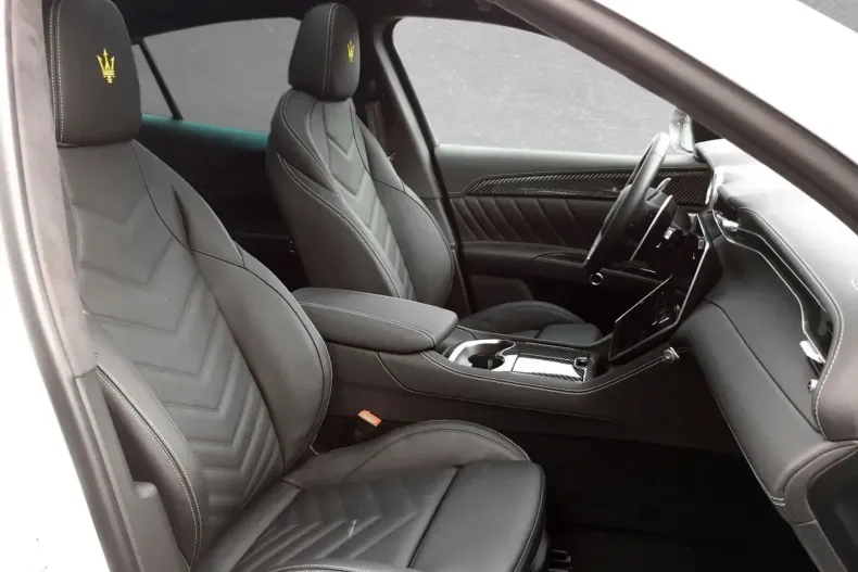 Maserati Grecale din 2024 cu 2.500 km - oferta MAS105134 - foto 8