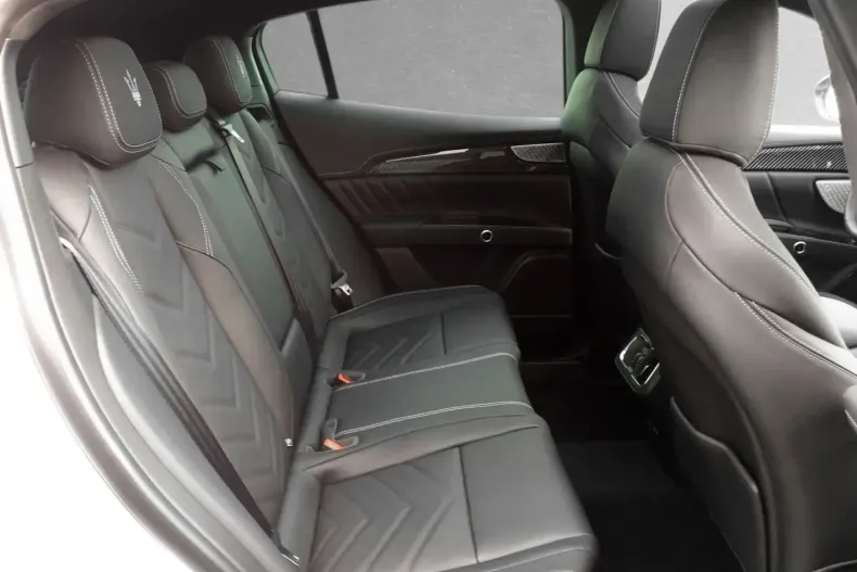 Maserati Grecale din 2024 cu 2.500 km - oferta MAS105134 - foto 9