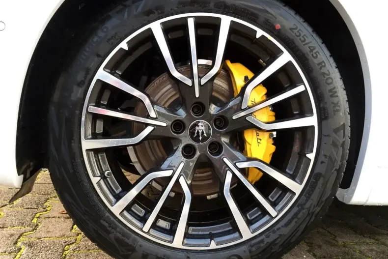 Maserati Grecale din 2024 cu 2.500 km - oferta MAS105134 - foto 10