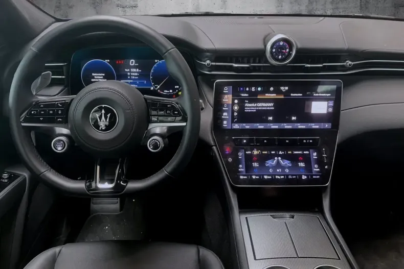 Maserati Grecale din 2024 cu 1.950 km - oferta MAS105135 - foto 7