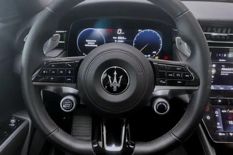 Maserati Grecale din 2024 cu 1.950 km - oferta MAS105135 - foto 8