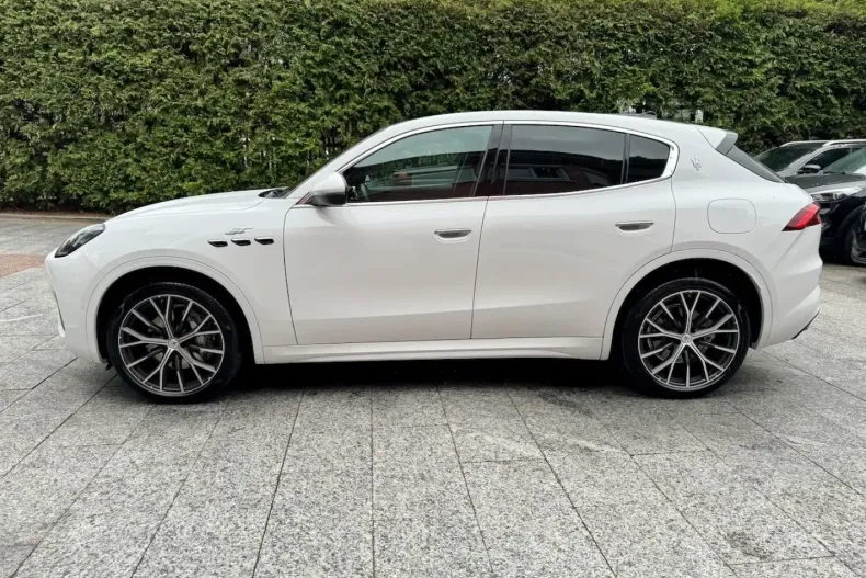 Maserati Grecale din 2024 cu 10.000 km - oferta MAS105137 - foto 3