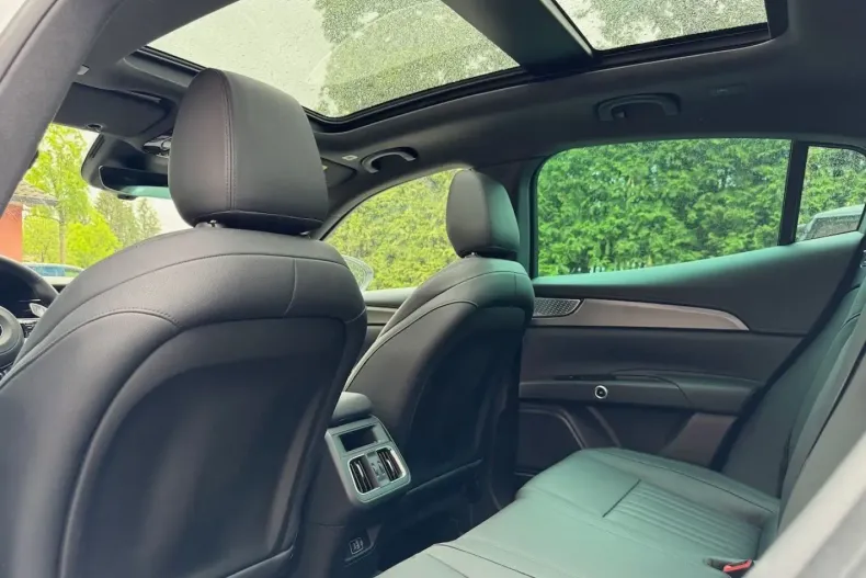 Maserati Grecale din 2024 cu 10.000 km - oferta MAS105137 - foto 12