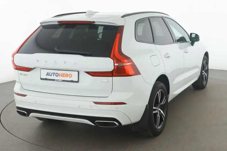 Volvo XC60 din 2021 cu 101.195 km - oferta VOL105142 - foto 3