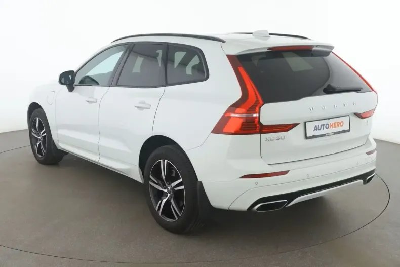Volvo XC60 din 2021 cu 101.195 km - oferta VOL105142 - foto 4