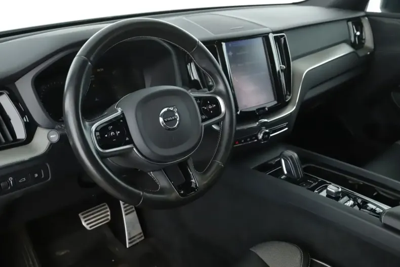 Volvo XC60 din 2021 cu 101.195 km - oferta VOL105142 - foto 9