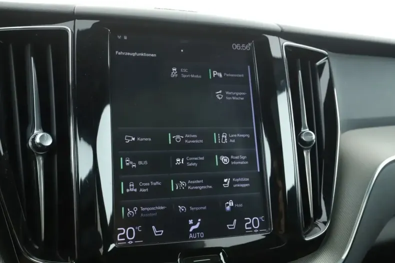 Volvo XC60 din 2021 cu 101.195 km - oferta VOL105142 - foto 16