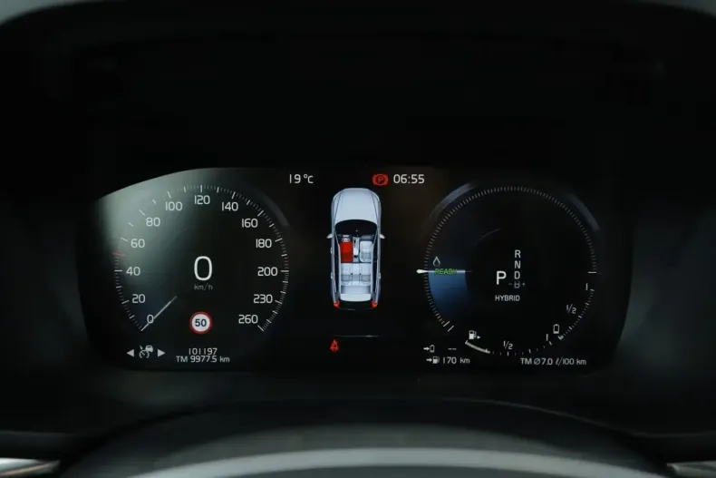 Volvo XC60 din 2021 cu 101.195 km - oferta VOL105142 - foto 23