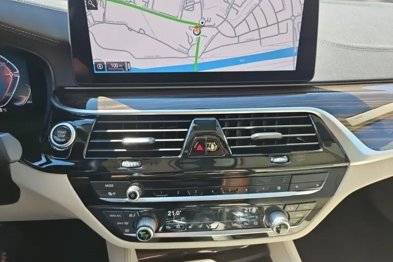 BMW 540 din 2021 cu 75.869 km - oferta BMW105165 - foto 9