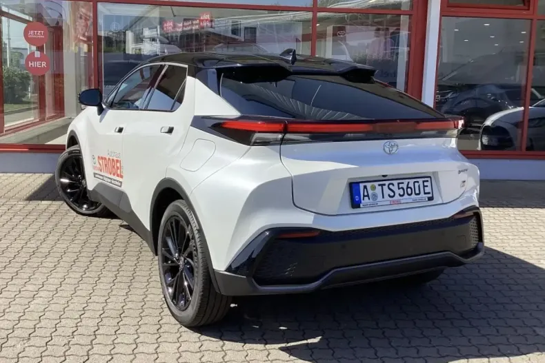 Toyota C-HR din 2024 cu 14.890 km - oferta TOY105170 - foto 3