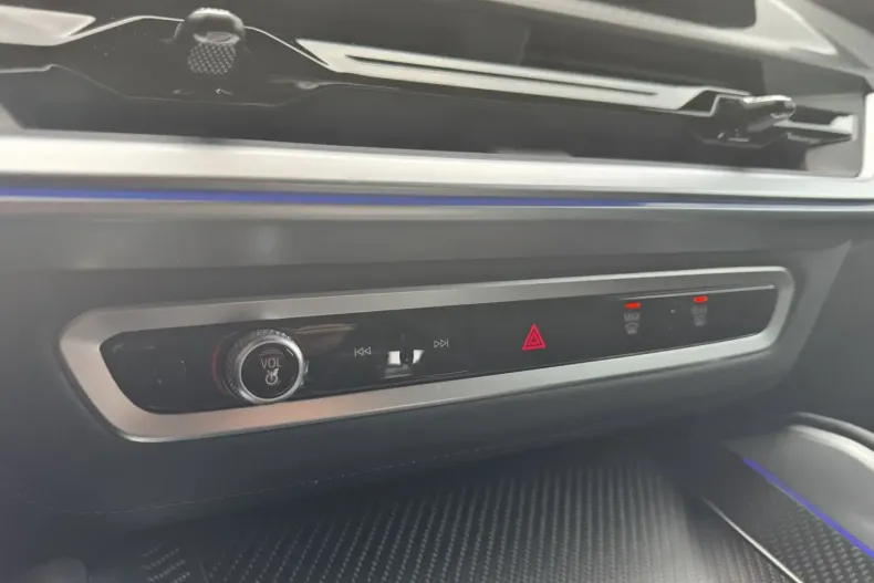 BMW XM din 2024 cu 28.121 km - oferta BMW105171 - foto 21