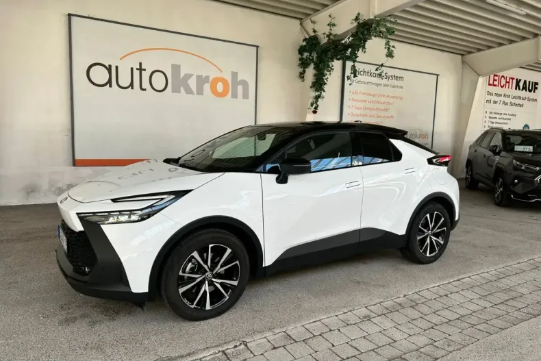 Toyota C-HR din 2024 cu 9.900 km - oferta TOY105173 - foto 1