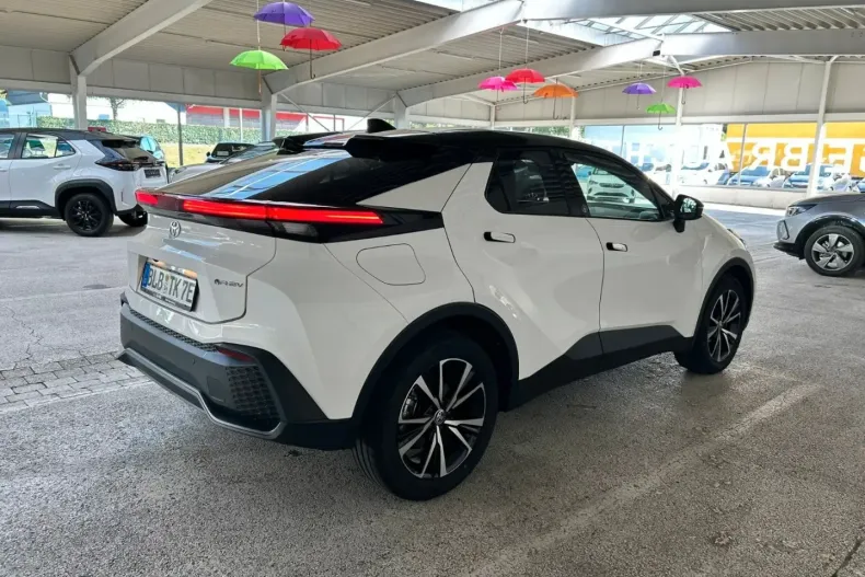 Toyota C-HR din 2024 cu 9.900 km - oferta TOY105173 - foto 4