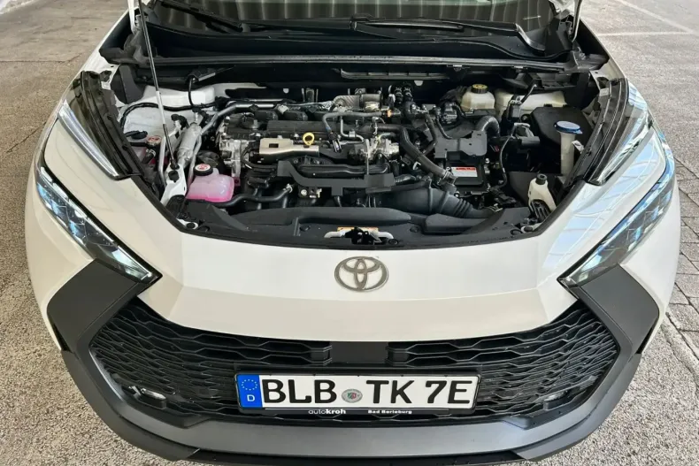 Toyota C-HR din 2024 cu 9.900 km - oferta TOY105173 - foto 12