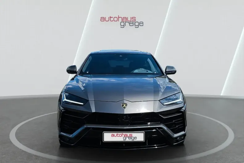 Lamborghini Urus din 2022 cu 29.900 km - oferta LAM105174 - foto 1