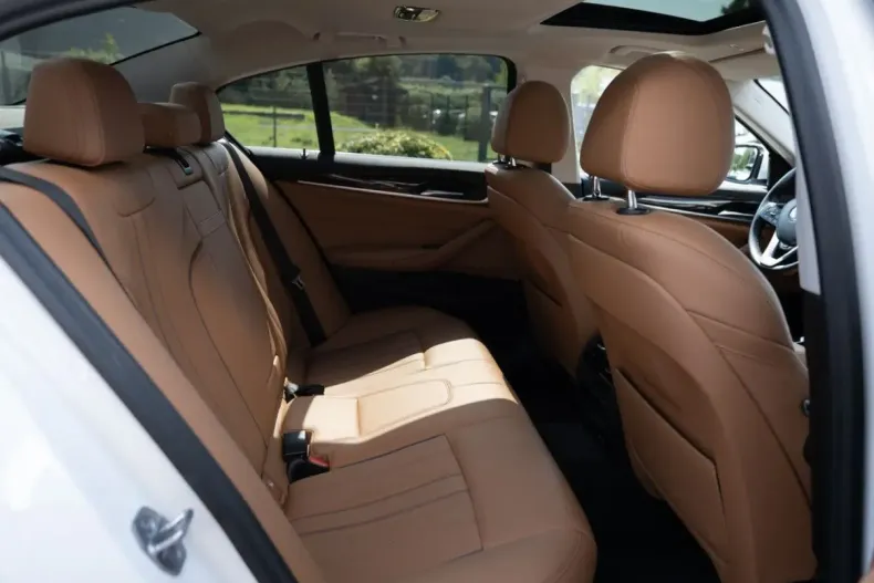 BMW 530 din 2022 cu 94.657 km - oferta BMW105178 - foto 7