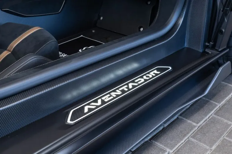 Lamborghini Aventador din 2021 cu 1.388 km - oferta LAM105180 - foto 20