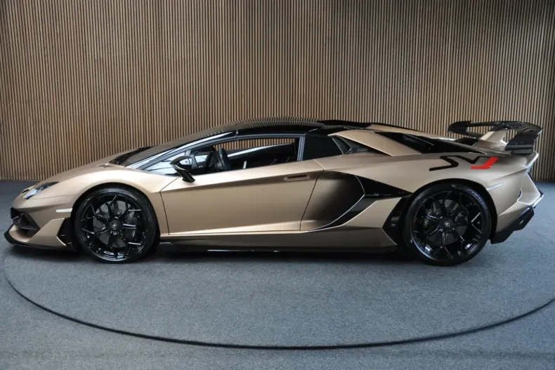 Lamborghini Aventador din 2021 cu 42.564 km - oferta LAM105181 - foto 6