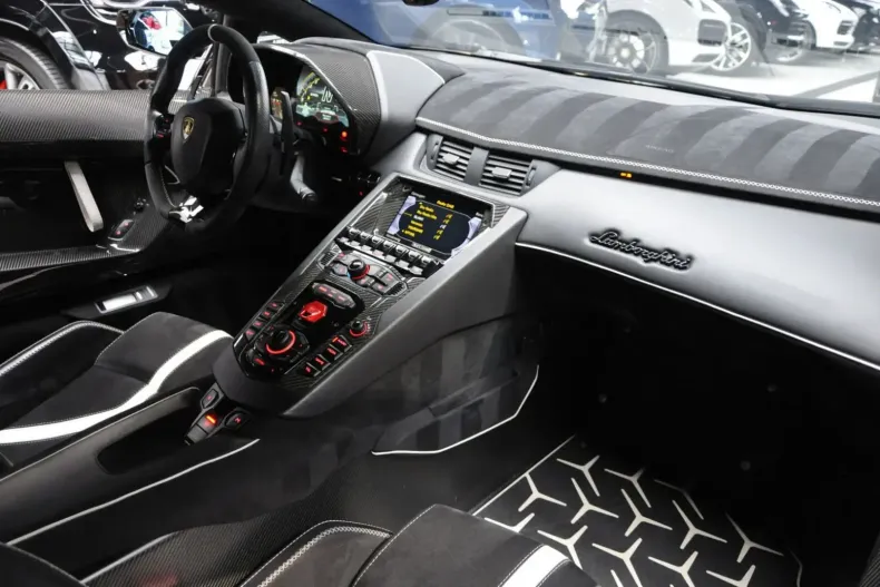 Lamborghini Aventador din 2021 cu 42.564 km - oferta LAM105181 - foto 10