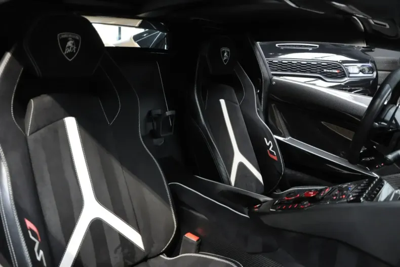 Lamborghini Aventador din 2021 cu 42.564 km - oferta LAM105181 - foto 12