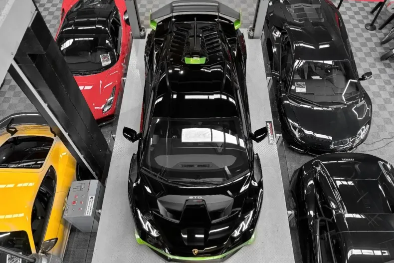 Lamborghini Huracán din 2021 cu 12.800 km - oferta LAM105183 - foto 4