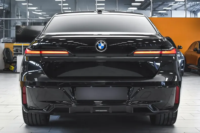 BMW 740 din 2024 cu 13.719 km - oferta BMW105196 - foto 2
