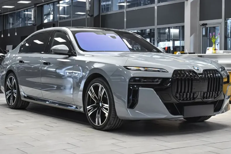 BMW 740 din 2023 cu 37.500 km - oferta BMW105197 - foto 4