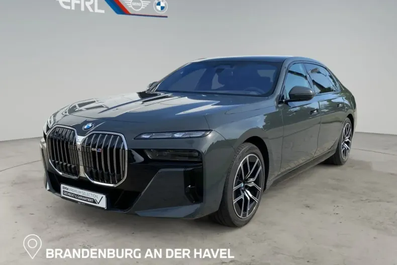 BMW 740 din 2024 cu 18.081 km - oferta BMW105201 - foto 1