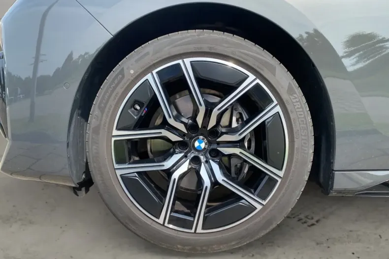 BMW 740 din 2024 cu 18.081 km - oferta BMW105201 - foto 10