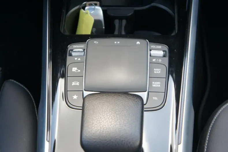 Mercedes-Benz GLB 220 din 2022 cu 92.000 km - oferta MER105207 - foto 17