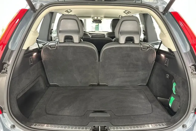 Volvo XC90 din 2022 cu 61.000 km - oferta VOL105213 - foto 9