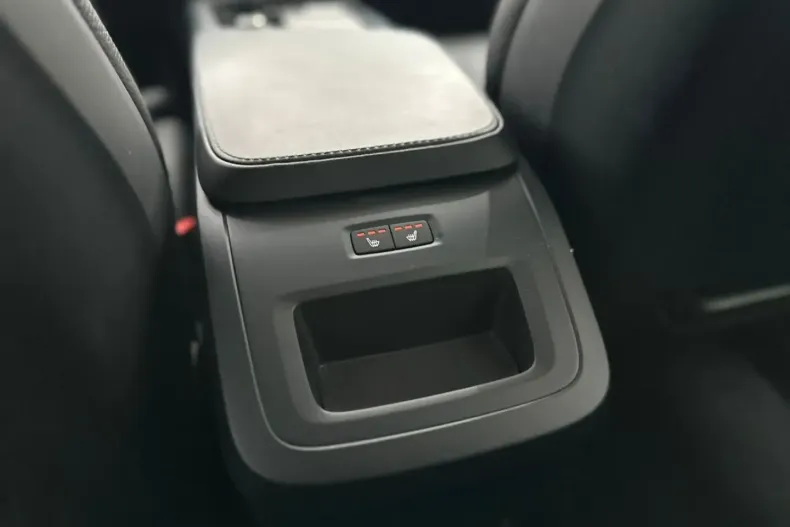 Volvo XC90 din 2022 cu 61.000 km - oferta VOL105213 - foto 12