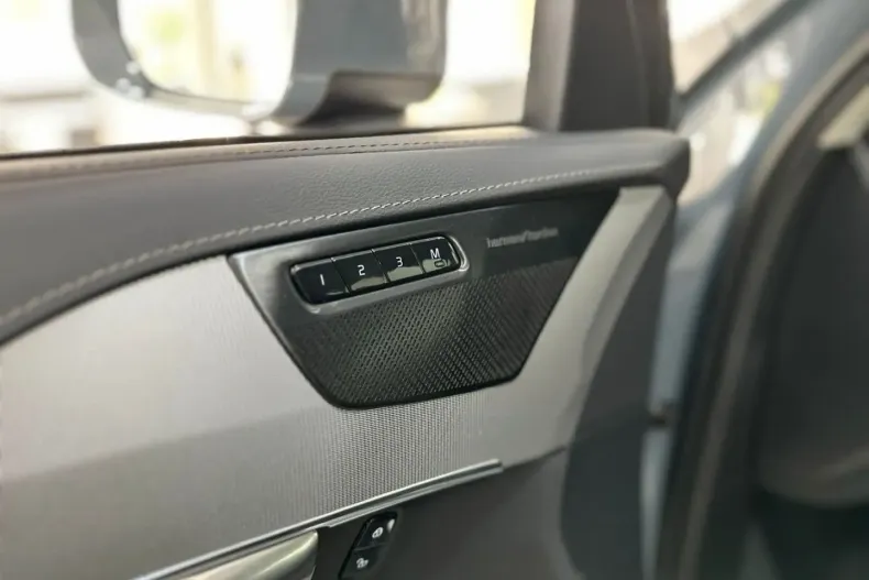 Volvo XC90 din 2022 cu 61.000 km - oferta VOL105213 - foto 18