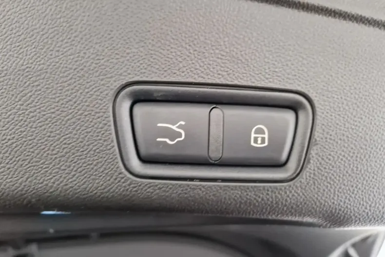 Maserati Grecale din 2022 cu 76.075 km - oferta MAS105218 - foto 14