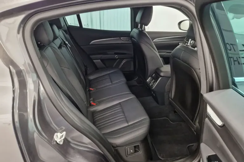 Maserati Grecale din 2022 cu 76.075 km - oferta MAS105218 - foto 15