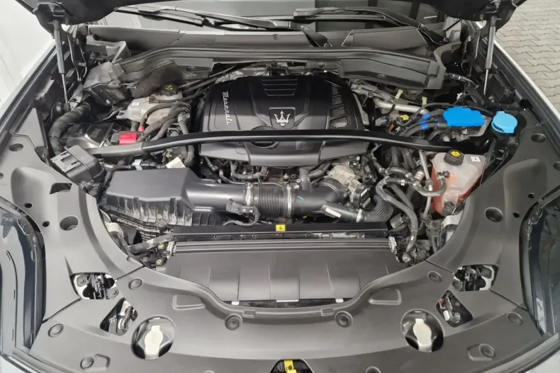 Maserati Grecale din 2022 cu 76.075 km - oferta MAS105218 - foto 26