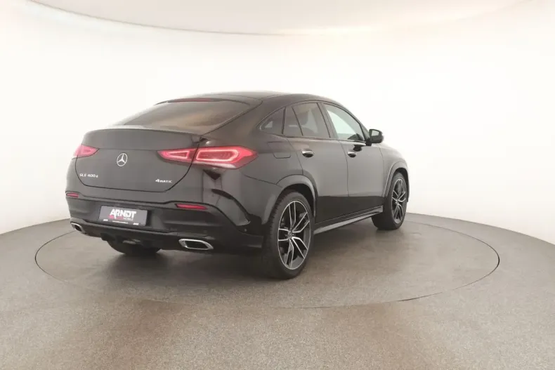 Mercedes-Benz GLE 400 din 2022 cu 72.300 km - oferta MER105222 - foto 25