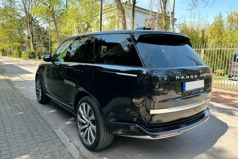 Land Rover Range Rover din 2024 cu 47.000 km - oferta LAN105223 - foto 3