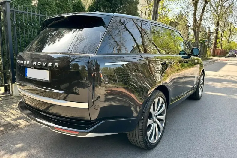 Land Rover Range Rover din 2024 cu 47.000 km - oferta LAN105223 - foto 4