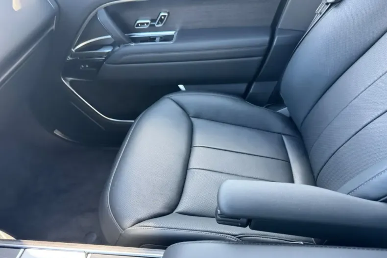 Land Rover Range Rover din 2025 cu 5.423 km - oferta LAN105225 - foto 11