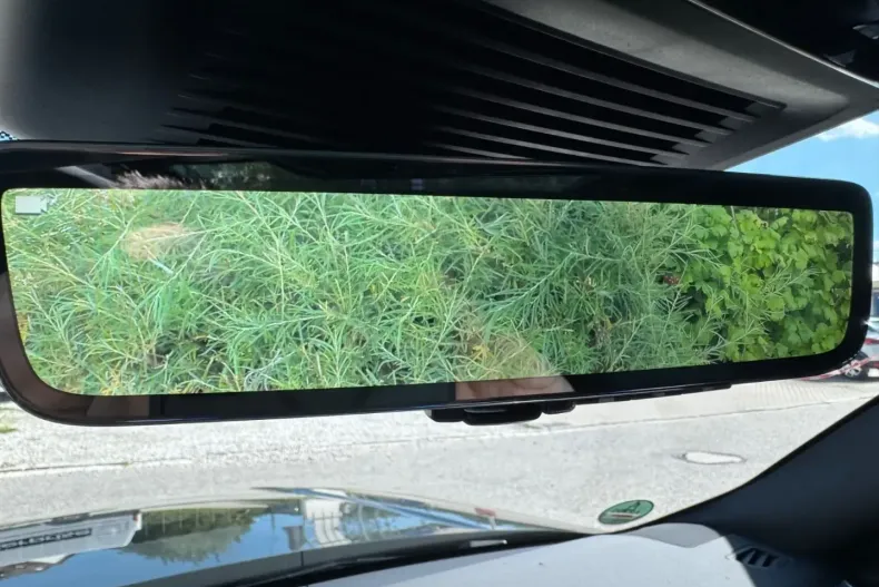 Land Rover Range Rover din 2025 cu 5.423 km - oferta LAN105225 - foto 18