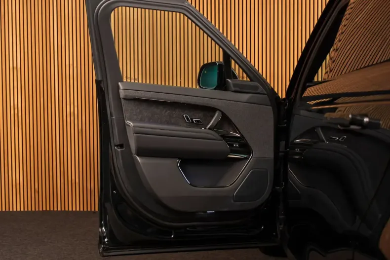 Land Rover Range Rover Sport din 2024 cu 2.059 km - oferta LAN105229 - foto 16