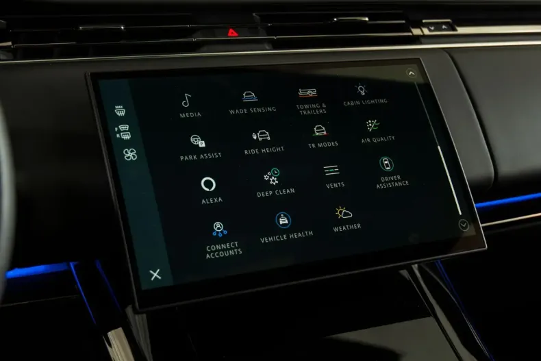 Land Rover Range Rover Sport din 2024 cu 2.059 km - oferta LAN105229 - foto 24